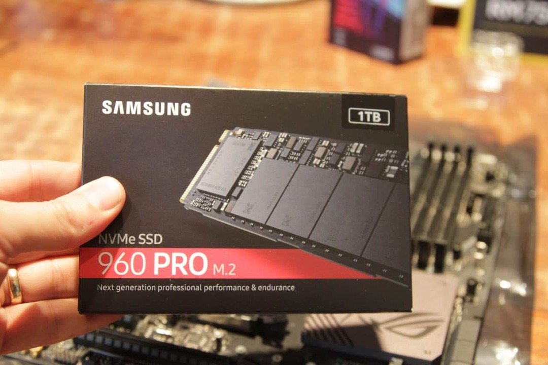 samsung-960-PRO-m2-nvme-SSD-hard-disk