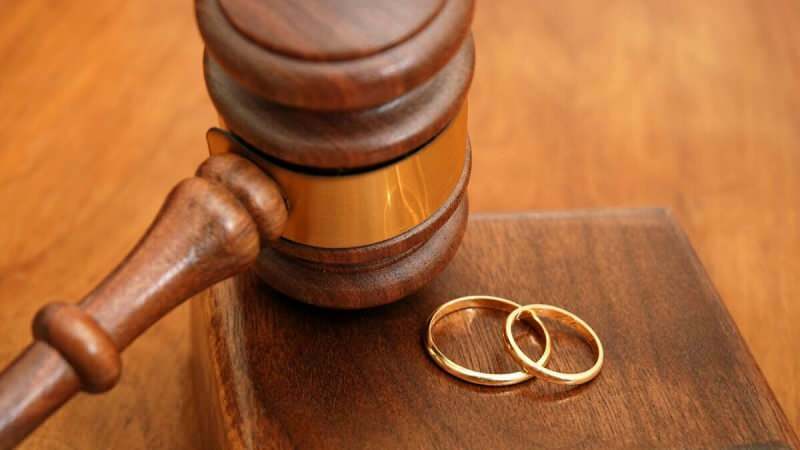 Iznenađujuća odluka Vrhovnog suda! Pljuvanje po licu svekrva uzrokuje razvod