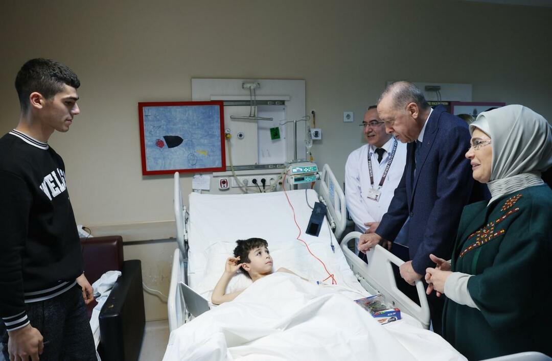 Predsjednik Erdoğan i njegova supruga Emine Erdoğan sastali su se s djecom nesreće