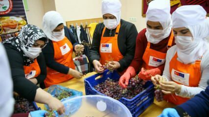 Sirijke žene u Izmiru nauče pretvoriti grožđe u melasu