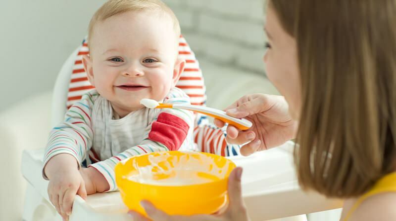 U kojem mjesecu počinje dječji puding? Jednostavni recept za kašu od dječjeg mlijeka