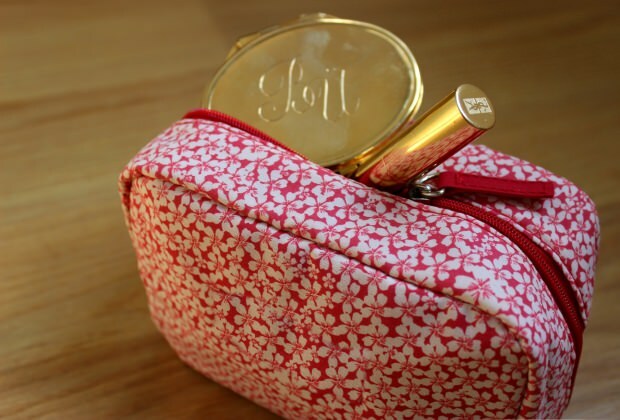 Kako napraviti torbu za šminku kod kuće?