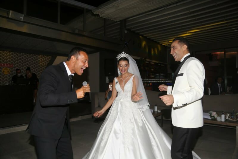 Vjenčanje koje okuplja poznata imena! Sinan Güzel i Seval Duğan vjenčali su se