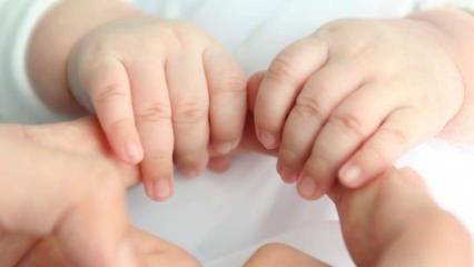 Zašto su bebine ruke hladne? Hladnoća za ruke i noge u dojenčadi
