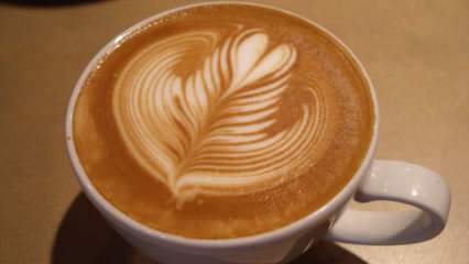 Kako napraviti latte kod kuće? Savjeti za izradu najlakšeg lattea