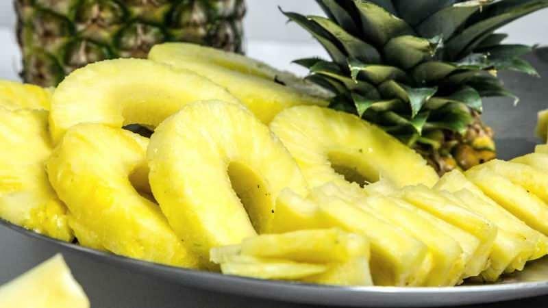 kako rezati ananas