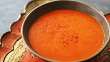 Ukusan recept za juhu od crvene paprike