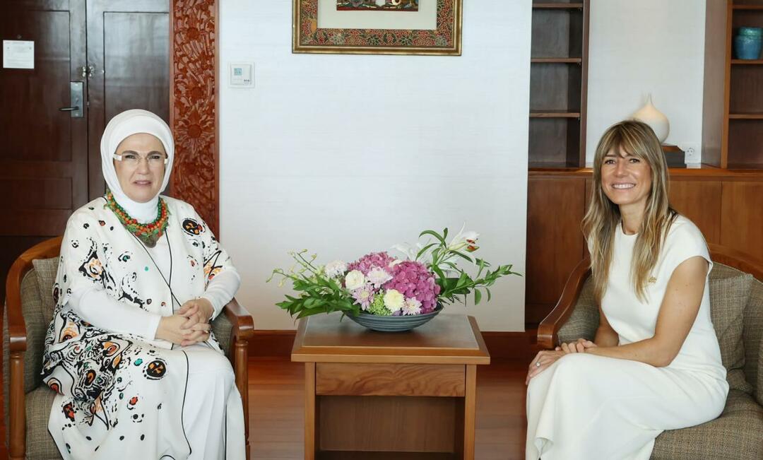 Emine Erdoğan sastala se sa suprugama lidera na Baliju