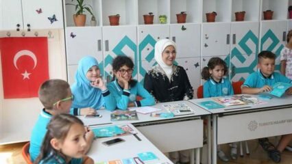 Prva dama Erdoğan posjetila je škole u Maarifu