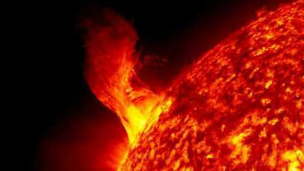Što je sunčeva bljesak? Koje su posljedice i posljedice sunčevog bljeska na svijet?