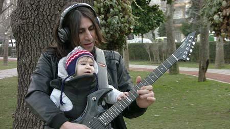 Metin Türkcan i njegovo dijete