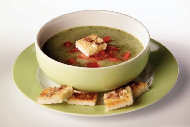 Što je juha od inćuna i kako se pravi juha od inćuna? Najlakša juha od inćuna