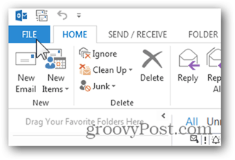 Dodavanje poštanskog sandučića Outlook 2013 - Kliknite Datoteka