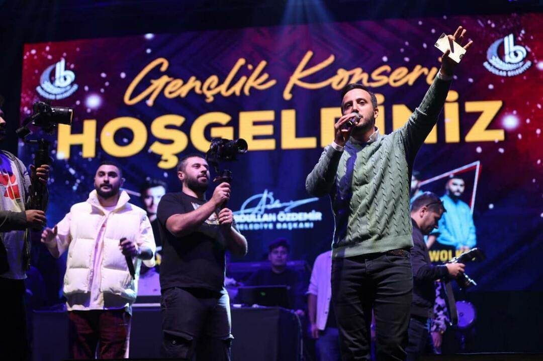Mustafa Ceceli puhao je kao vjetar na Koncertu mladih u Bağcılaru!
