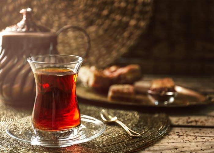 Žedno je piti čaj na sahuru?