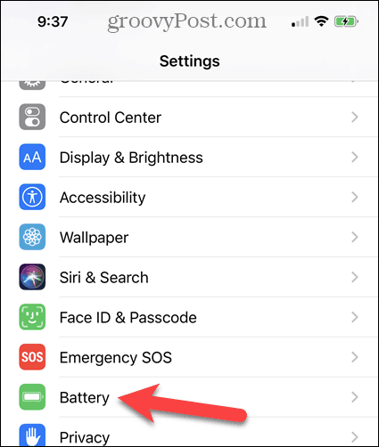 Dodirnite Baterija na zaslonu postavki iPhone uređaja.