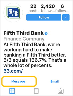 Instagram profil za banku s gumbom za poziv na akciju Message.