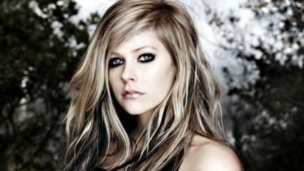 Zapanjujuća izjava Avril Lavigne: Želim biti sretna!