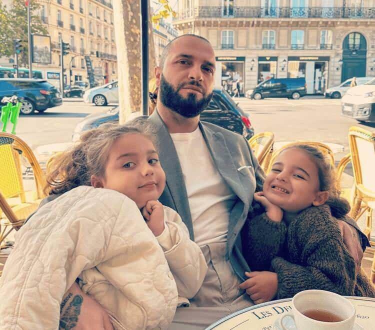Berkay i njegove kćeri