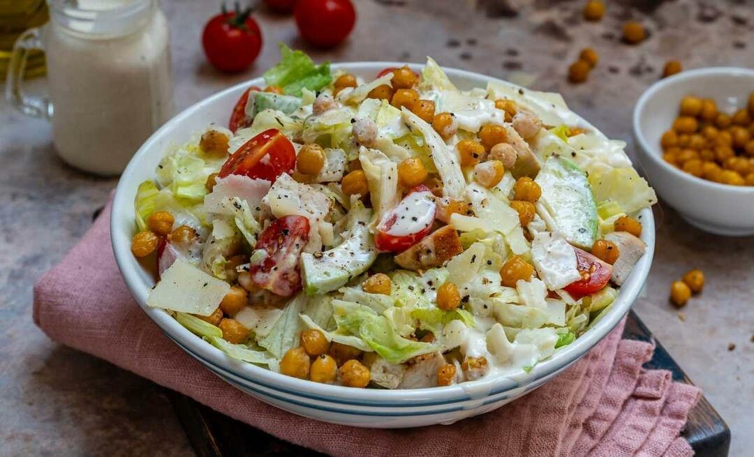 Odakle dolazi Cezar (Cezar) salata? Kako najlakše napraviti cezar salatu?