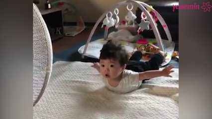 Beba koja misli da leti!