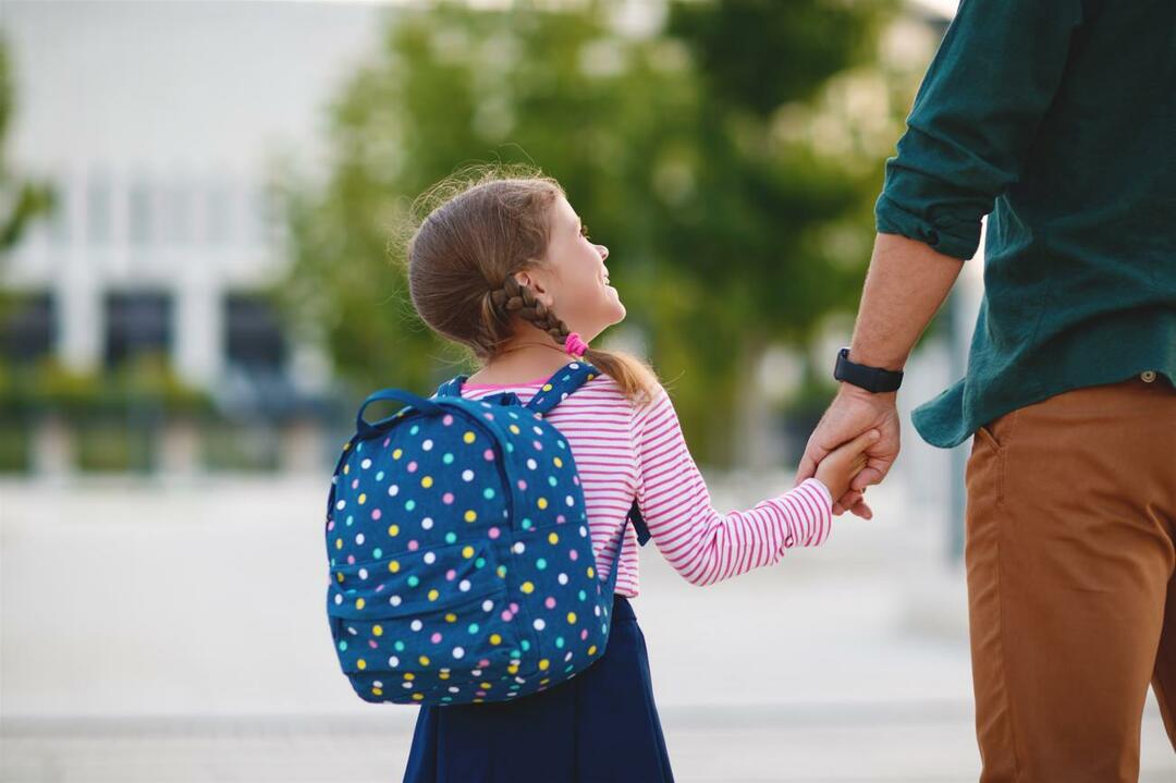 Kako se prema djeci treba ponašati prvog dana škole?