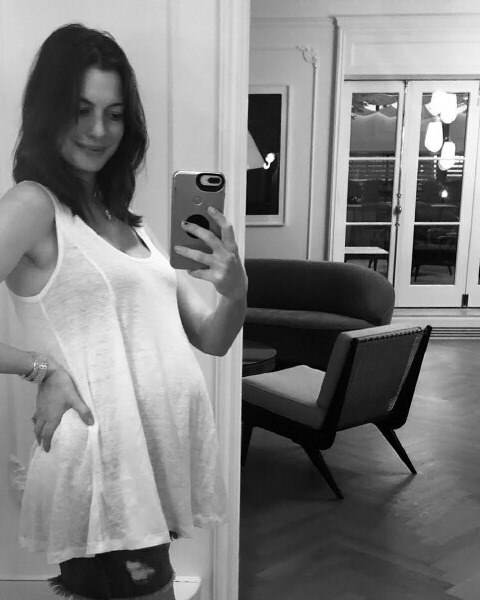 Anne Hathaway trudna je po drugi put
