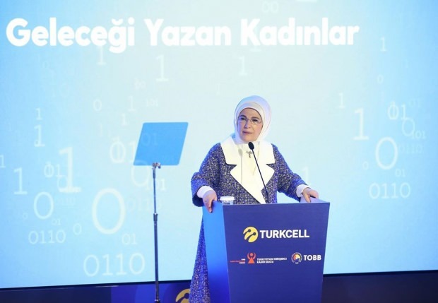 Nagrade žena koje pišu budućnost od prve dame Erdoğan