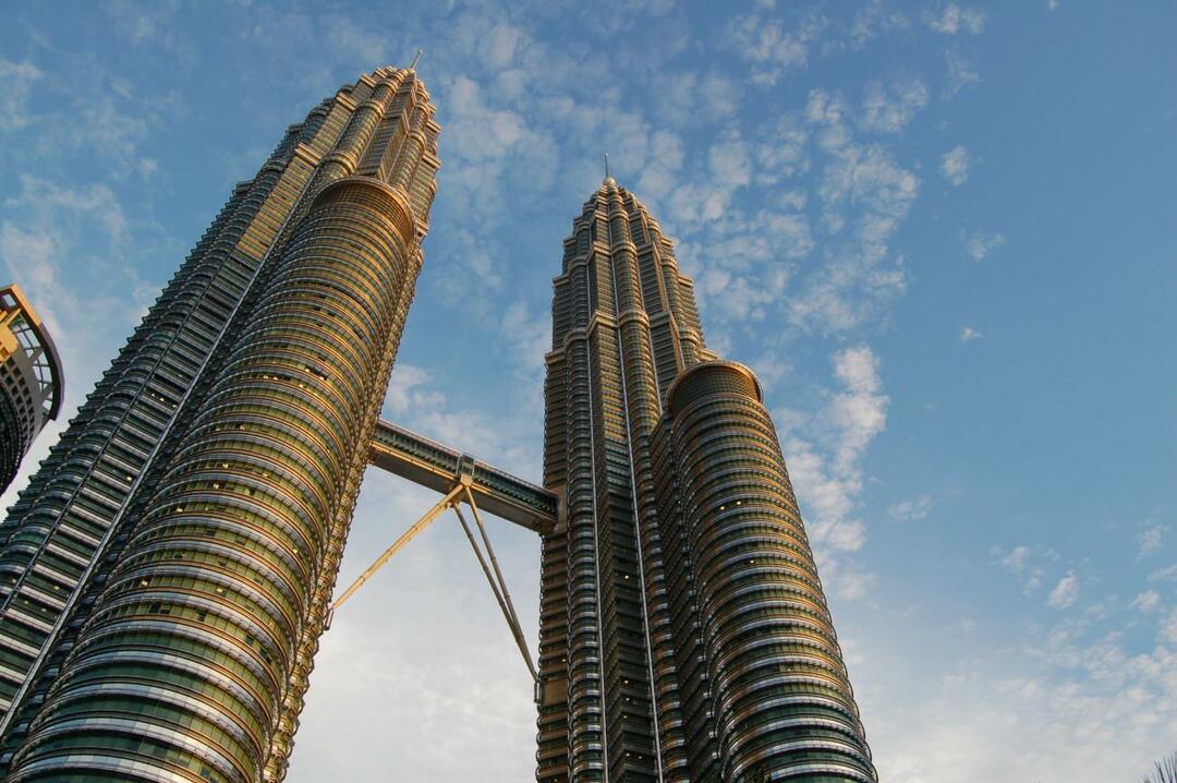  Scene iz Petronasovih tornjeva blizanaca