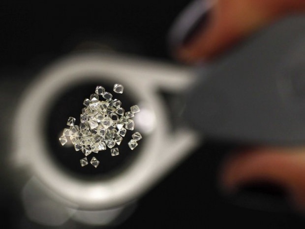 Kako razumjeti lažne dijamante?