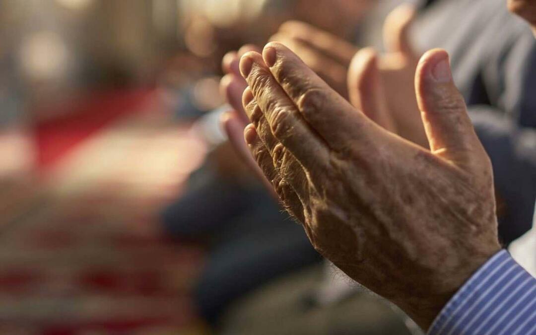 Otvorene ruke za molitvu