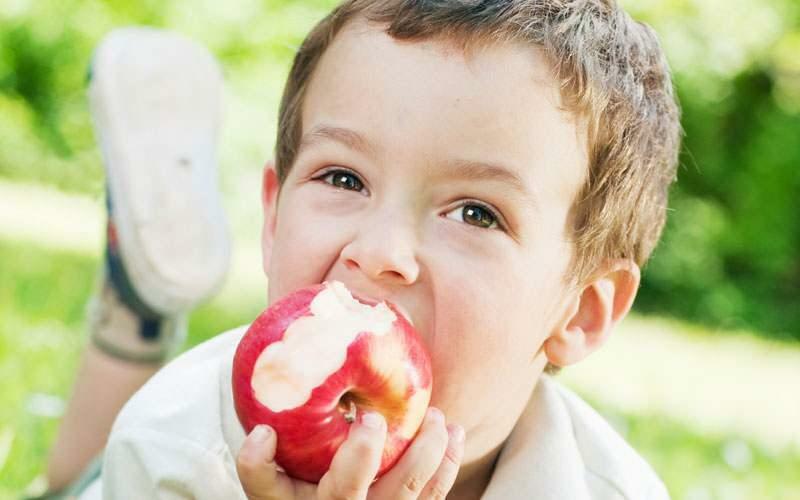 Konzumacija svježeg voća i povrća za zdravlje zuba u djece