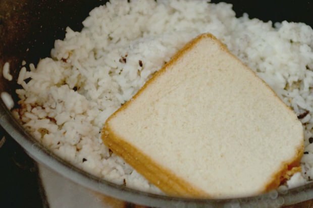 Ako stavite kruh na rižu ...