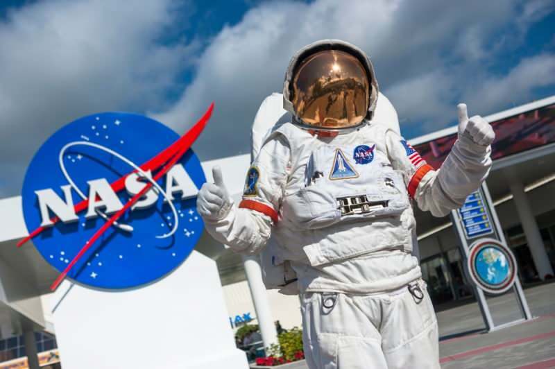 NASA (SPACE DISCOVER)