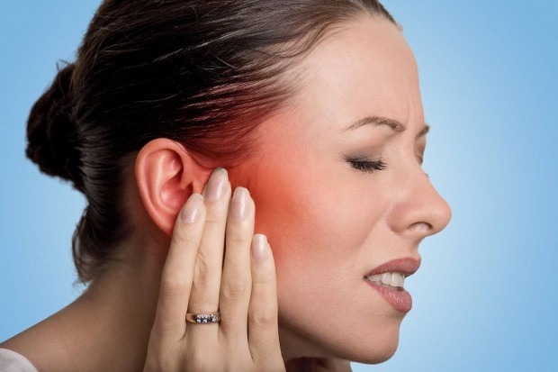 simptomi igranja ušnih kristala