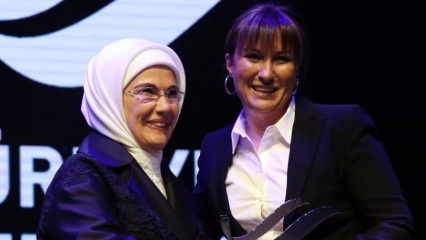 Prva dama Erdogan: Duša žena je energija