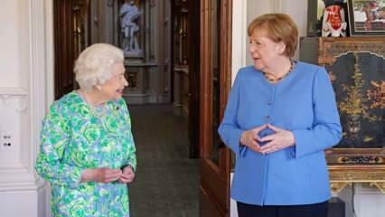 Kraljica Poseban poklon Elizabete njemačkoj predsjednici Angeli Merkel!