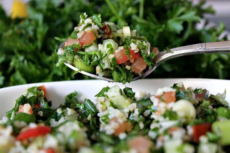 Kako napraviti libanonsku salatu? Pravljenje libanonske salate ...