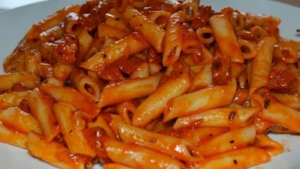 Kako napraviti tjesteninu s tijestom od rajčice? Trik u izradi paste od rajčice