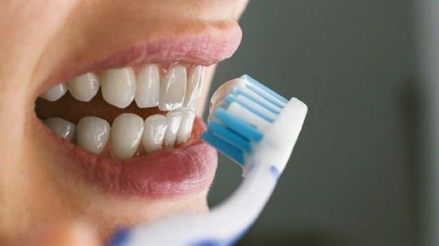 Da li pranje zuba pukne post?