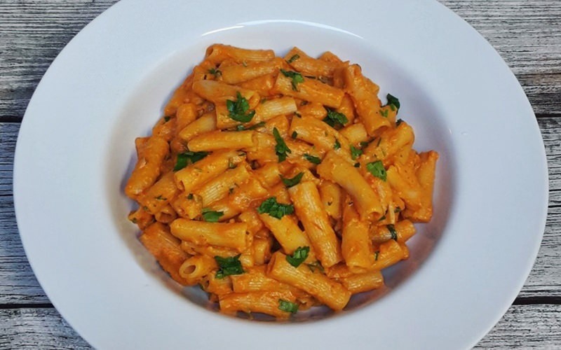 Kako se izrađuje tjestenina Gigi Hadid? Gigi Hadid recept za tjesteninu od rajčice