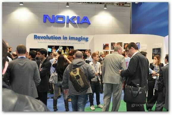 Nokia 808 PureView pogodi SAD danas?