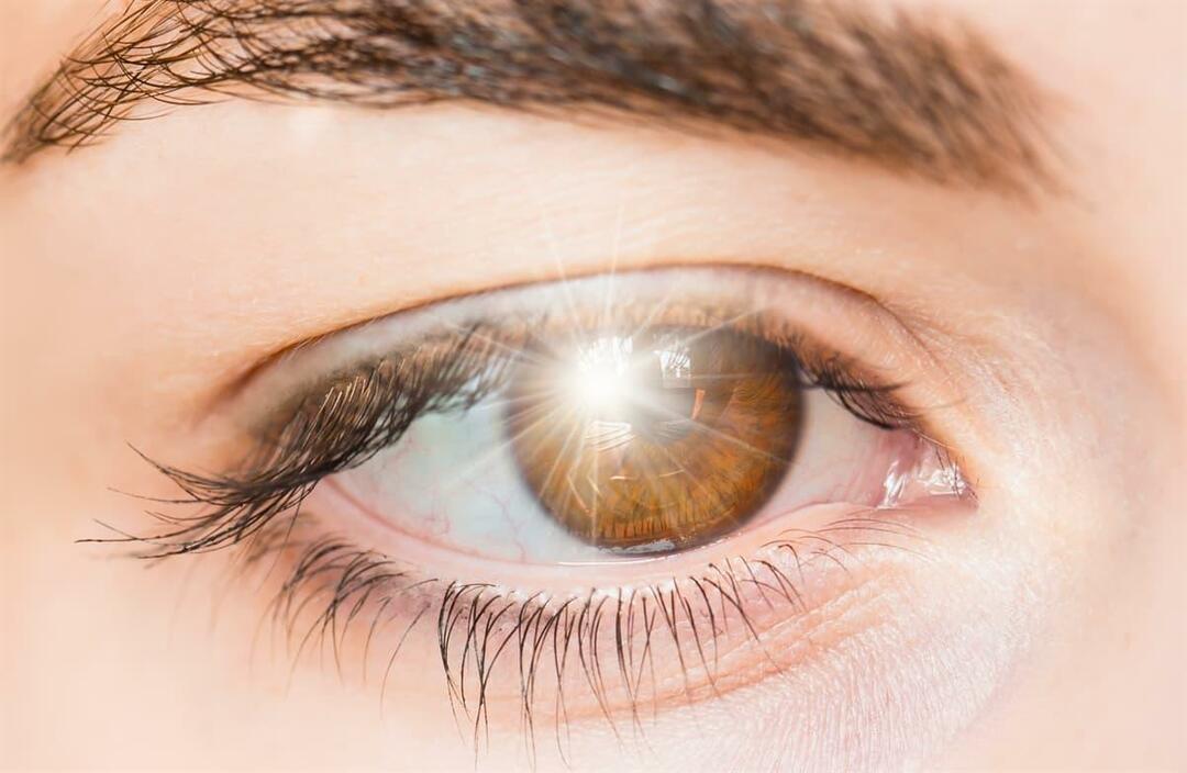 Što uzrokuje bljeskove svjetla u oku i kako se to liječi?