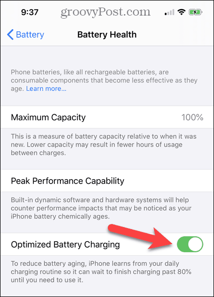 Omogućite ili onemogućite optimizirano punjenje baterije na zaslonu zdravlja baterije iPhone