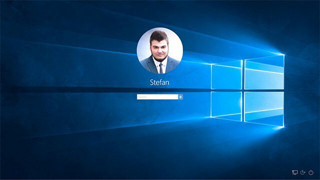Ekran za prijavu Windows 10 Hero Image