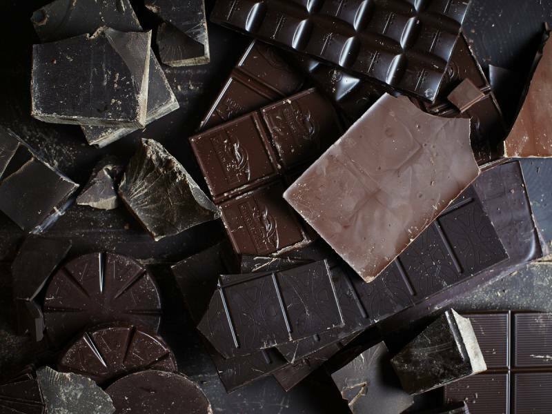 Povećanje hormona endorfina: koje su blagodati tamne čokolade? Potrošnja tamne čokolade ...