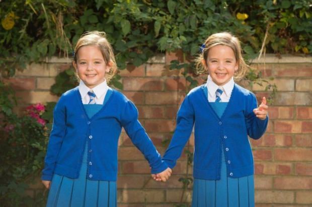 Trebaju li sestre blizanci studirati u istom razredu? Obrazovanje braće blizanca