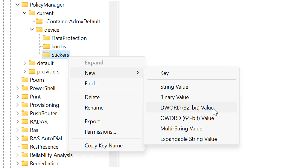 Omogućite naljepnice za radnu površinu u sustavu Windows 11