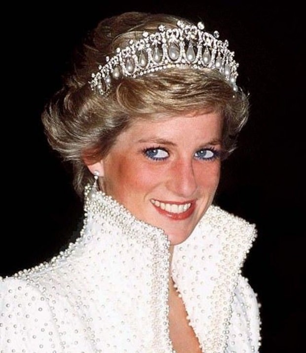 Kate Middleton nosila je krunu princeze Diane