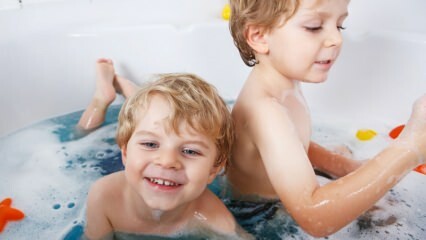 Kako se starije dijete mora kupati? 